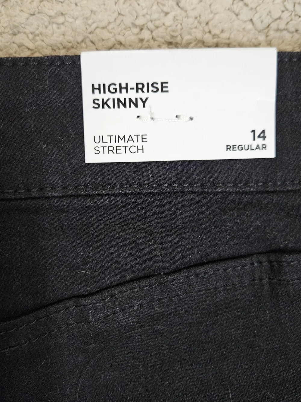 Classic High-Rise Black Women's Jeans - Picture 8 of 10